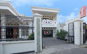 Super Oyo Collection O 1061 Aliya Homestay  3*